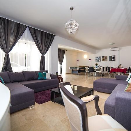 Holiday Home White House Podstrana Exterior foto